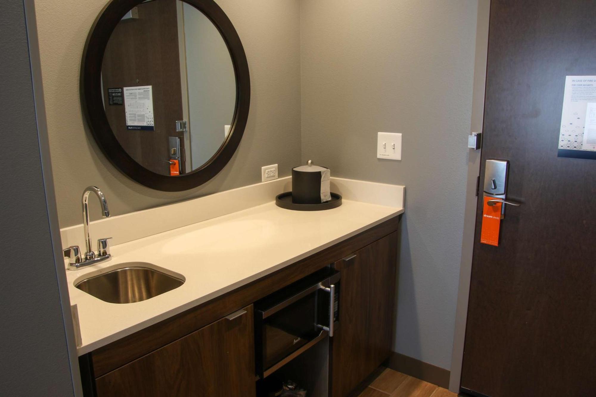 Hotel Hampton & Olean, Ny 3*