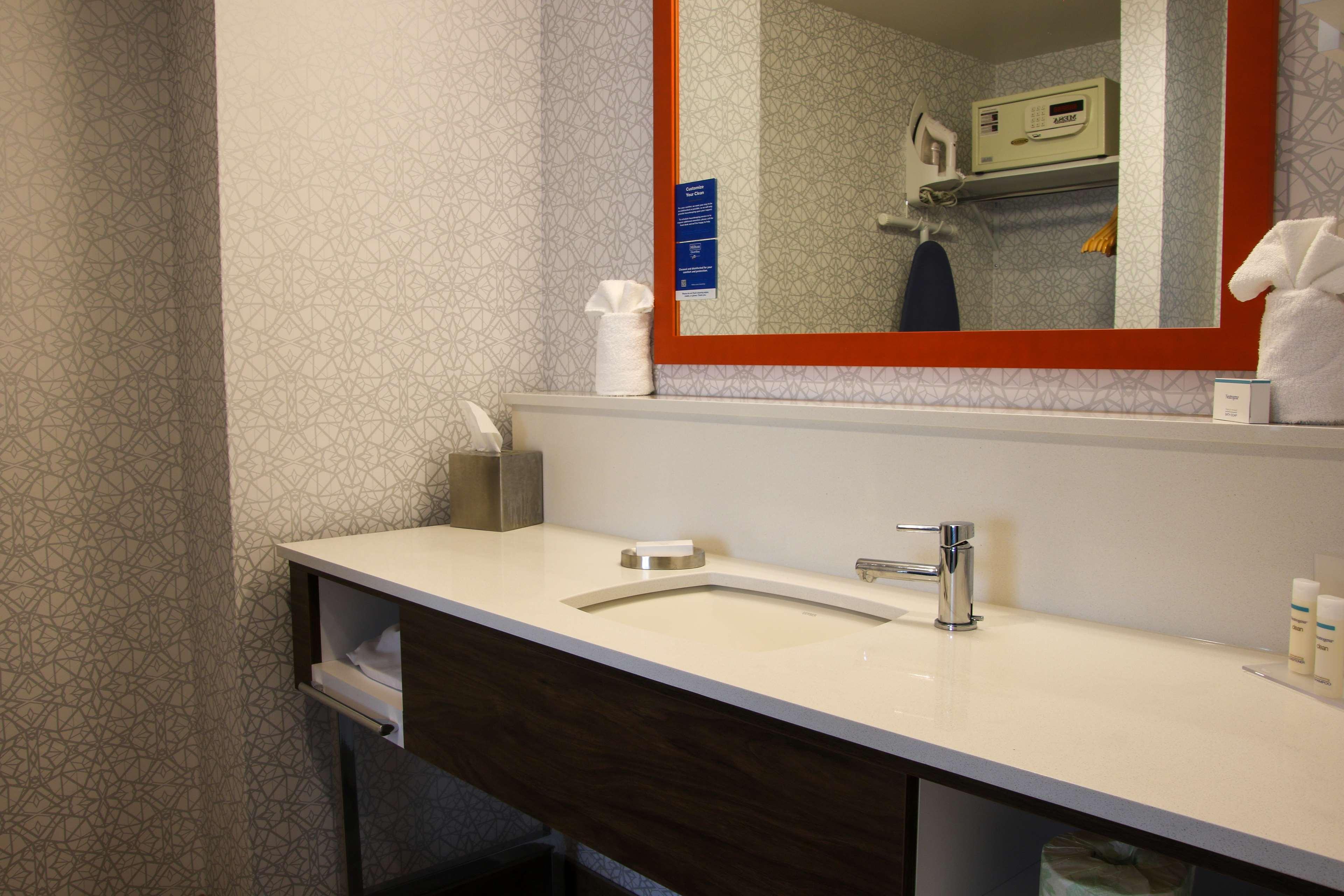 Hotel Hampton & Olean, Ny 3*
